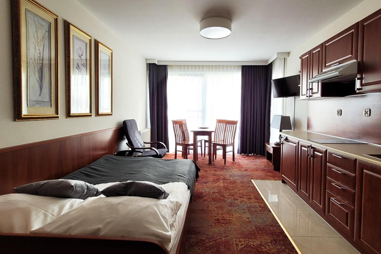 Anker Apartment Kolobrzeg Bagian luar foto