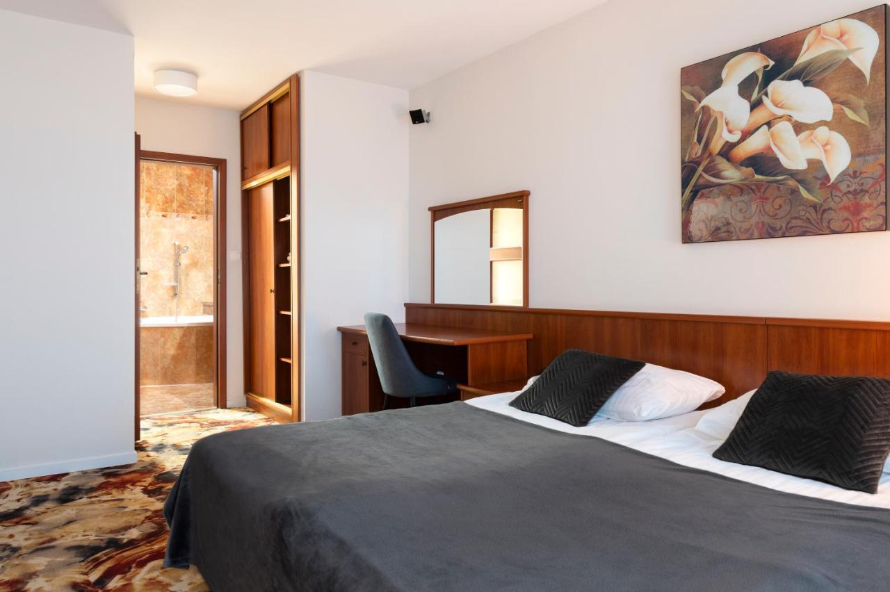 Anker Apartment Kolobrzeg Bagian luar foto
